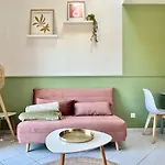 Alencon Avec Terrasse Et Parking Lejlighed *