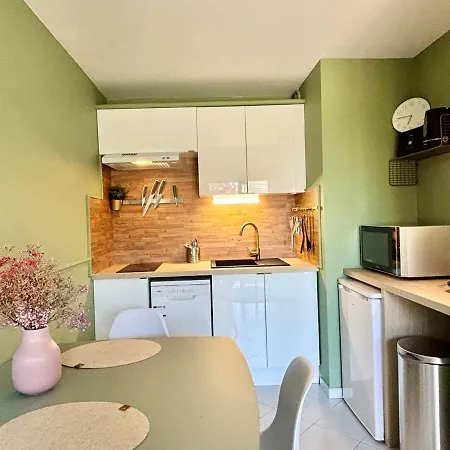 Alencon Avec Terrasse Et Parking
